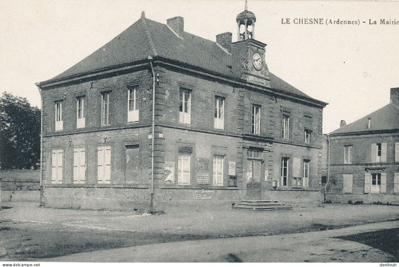 08 // LE CHESNE   La Mairie - Le Chesne