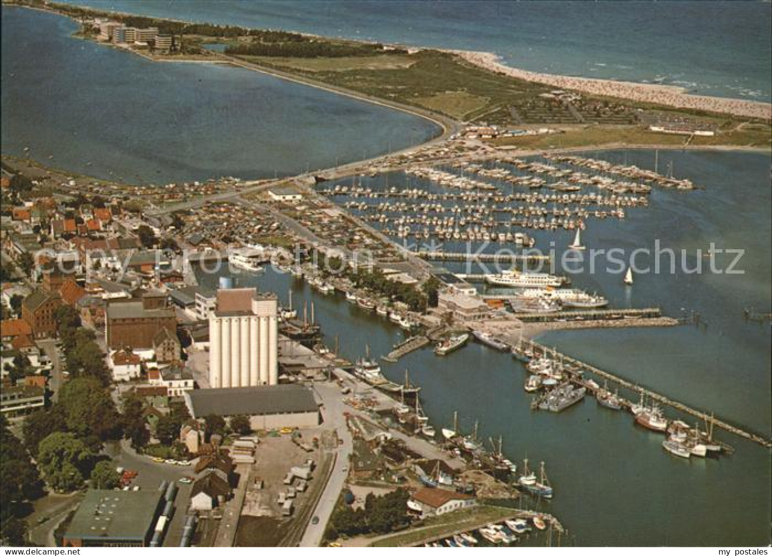 72251116 Heiligenhafen Ostseebad Hafen Das Bad An Der Vogelfluglinie Fliegeraufn - Heiligenhafen