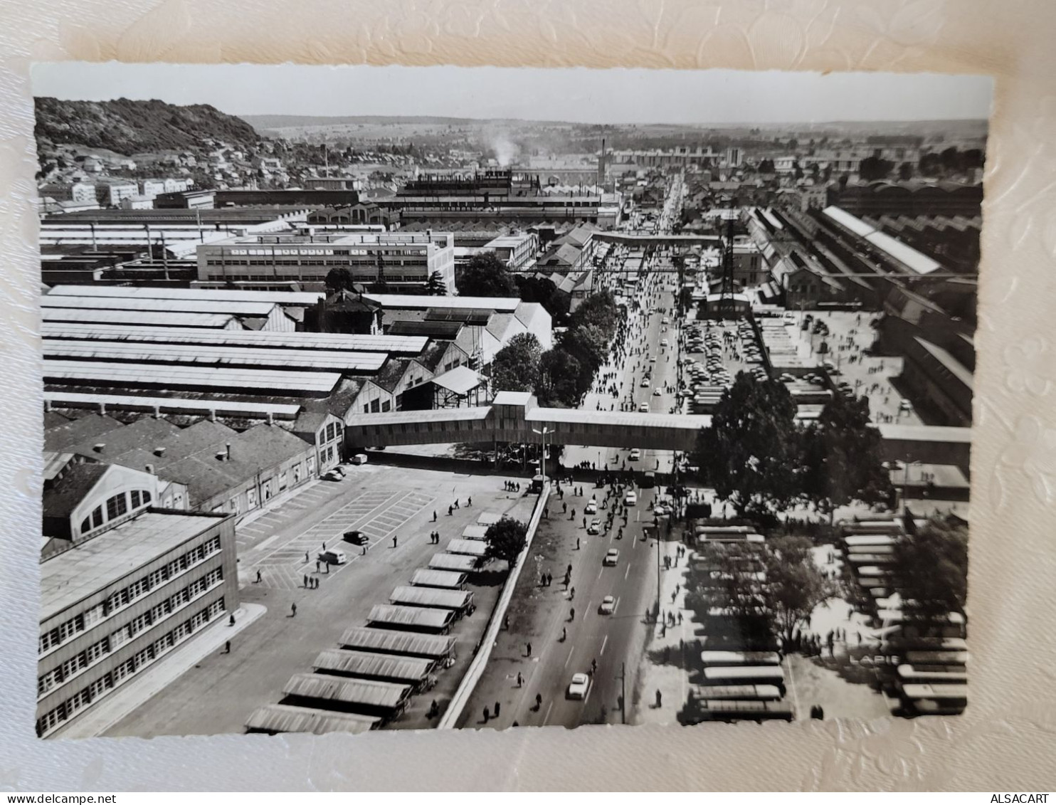 Sochaux , Vue Aérienne Des Usines Peugeot - Sochaux