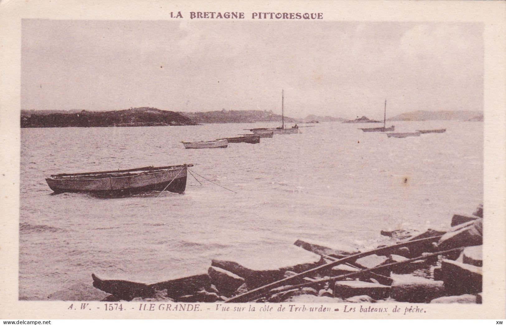 PLEUMEUR-BODOU -22- ILE GRANDE - Vue Sur La Côte De Trebeurden - Les Bateaux De Pêche - 16-03-24 - Pleumeur-Bodou