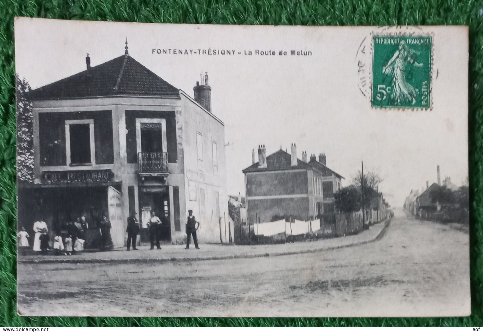 FONTENAY-TRESIGNY Café - Fontenay Tresigny