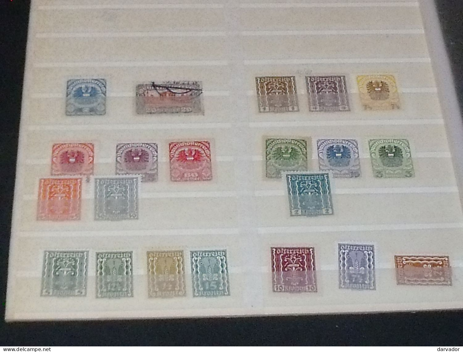 CAISSE BLEU / AUTRICHE  : Divers Timbres Oblitérés Tous états - Collections