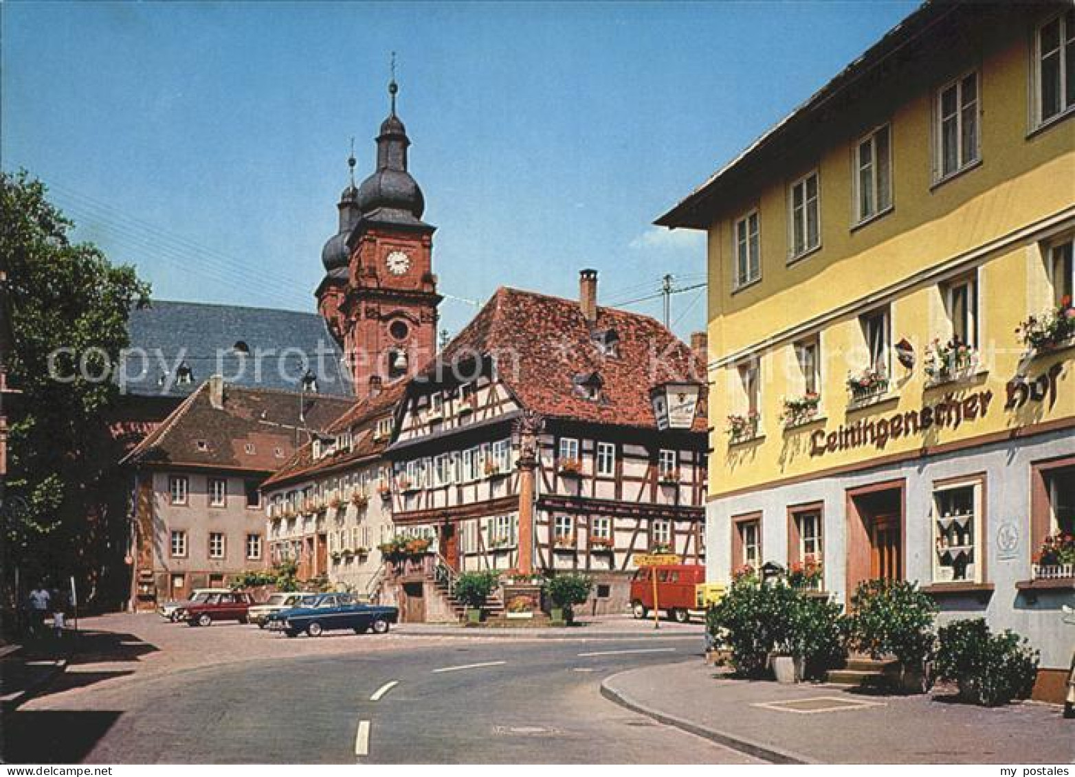 72247216 Amorbach Miltenberg Marktplatz Mit Pfarrkirche St Gangolf  - Amorbach