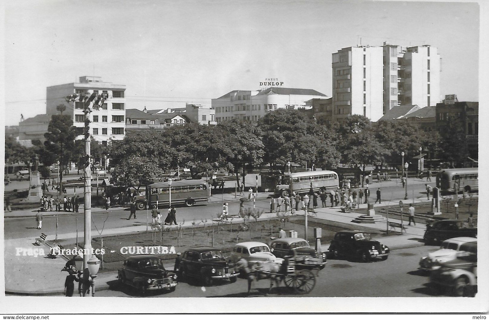 BRASIL - CURITIBA - Praça Tiradentes  - (Viaturas Antigas)  "ANIMAÇÃO" - Curitiba