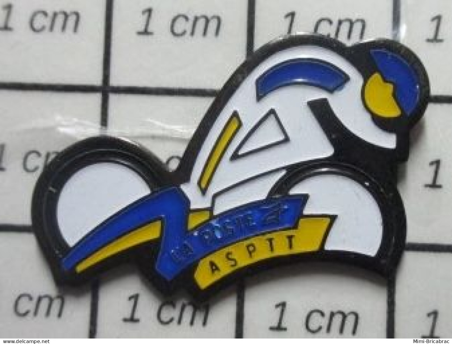 1218B Pin's Pins / Beau Et Rare / SPORTS / CYCLISME ASPTT LA POSTE - Cyclisme