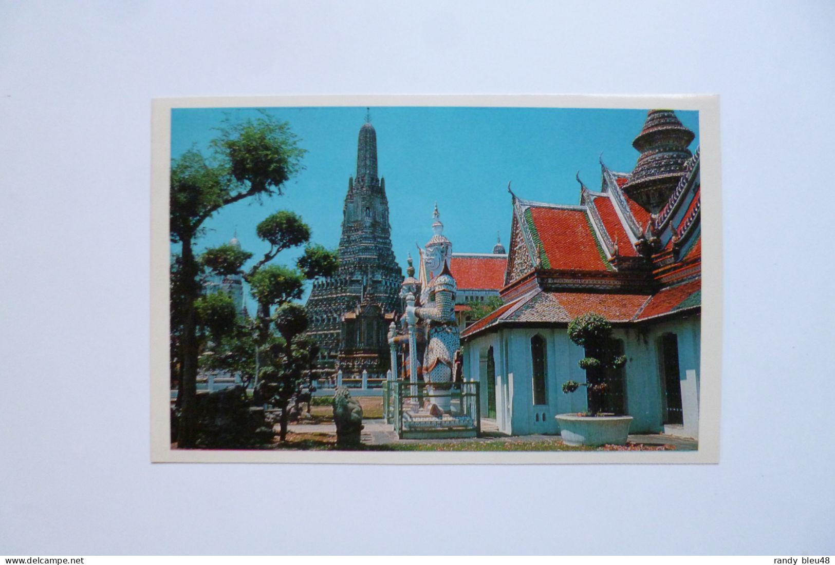DHONBURI  -  Pagodas   -   THAILAND  -  THAILANDE - Tailandia