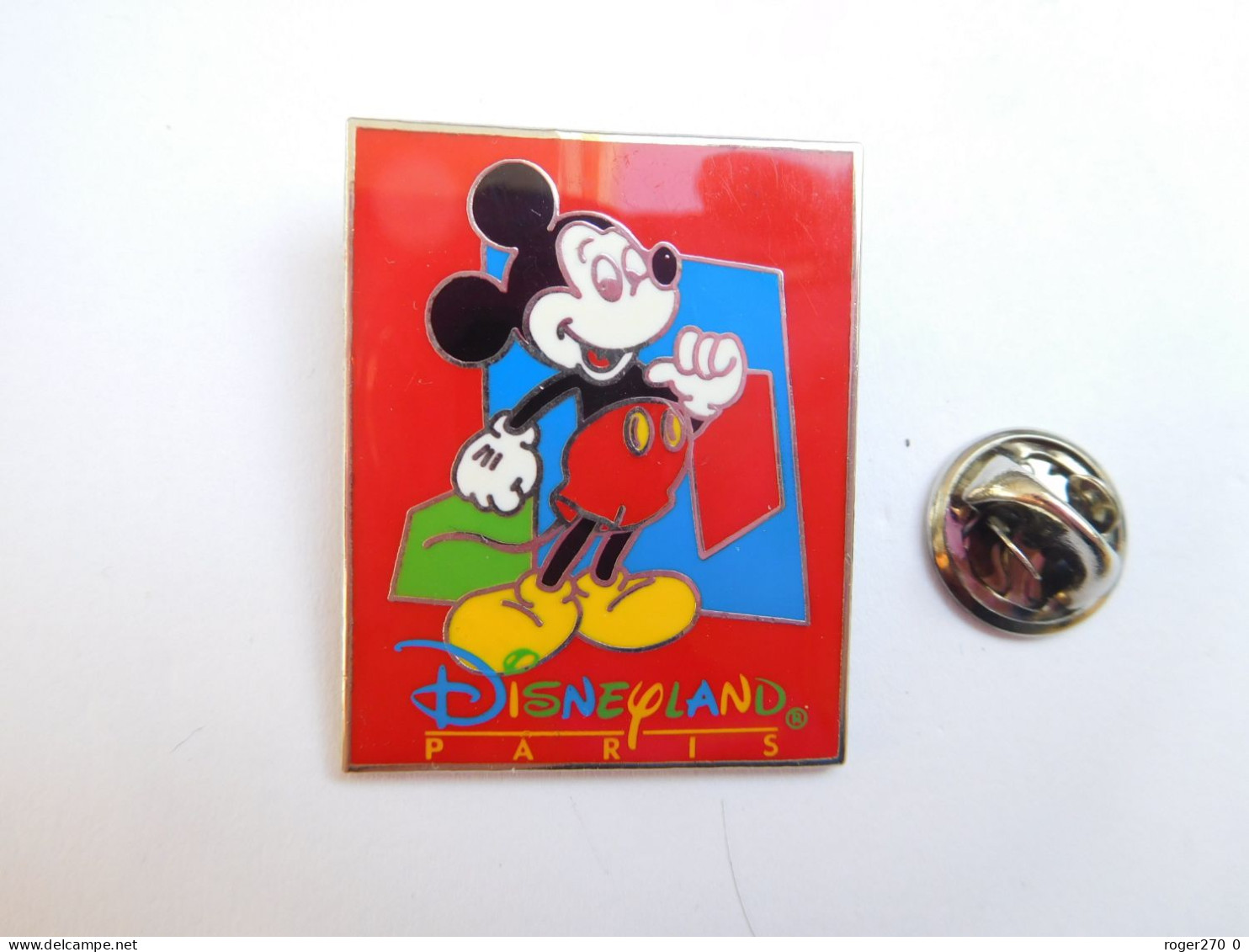 Superbe Pin's En EGF , Disney , Mickey , Disneyland Paris - Disney