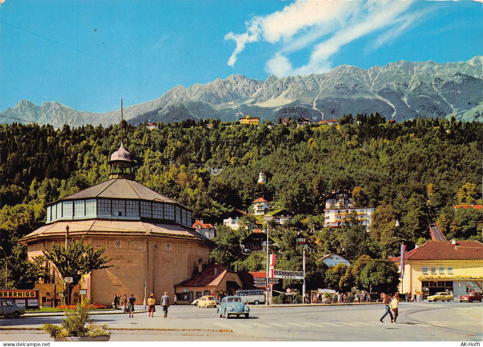 Innsbruck - Riesenrundgemälde Und Hungerburgbahn Talstation Gegen Nordkette Auto VW Käfer Fiat - Innsbruck