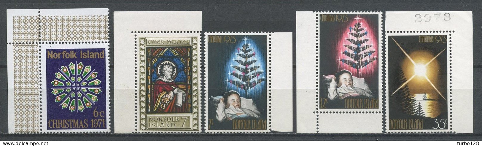 NORFOLK 1972 N° 127 + 129 + 132/134 ** Neufs MNH Superbes C 4,55 € Noël Christmas Enfants Children) - Norfolk Island