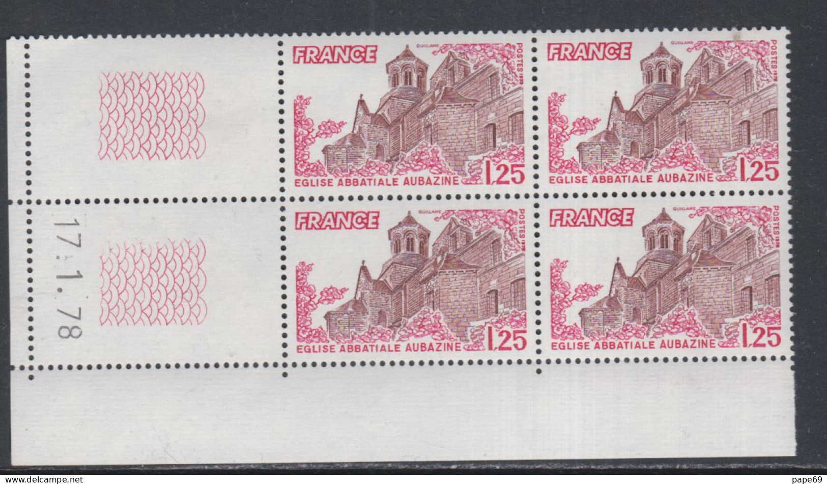 France N° 2001 XX Eglise Abbatiale Aubazine En Bloc De 4 Coin Daté Du 17 . 1 . 78 ; Sans Trait Sans Charnière, TB - 1970-1979