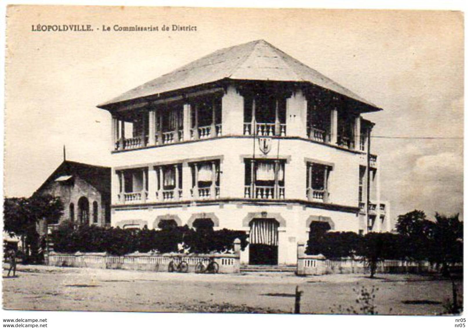LEOPOLDVILLE - Le Commissariat De District   - CONGO BELGE ( Afrique ) - - Kinshasa - Léopoldville