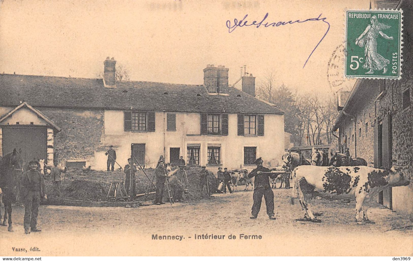 MENNECY (Essonne) - Intérieur De Ferme - Vache - Voyagé (2 Scans) Martial, 17 Rue Des Archives à Paris 4e - Mennecy