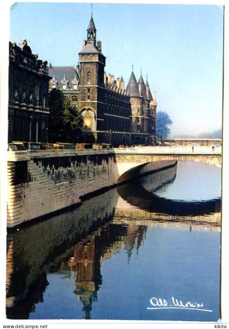 CPSM Photo D'Albert Monier 10.5 X 15 PARIS  La Seine Et Le Palais De Justice - Monier