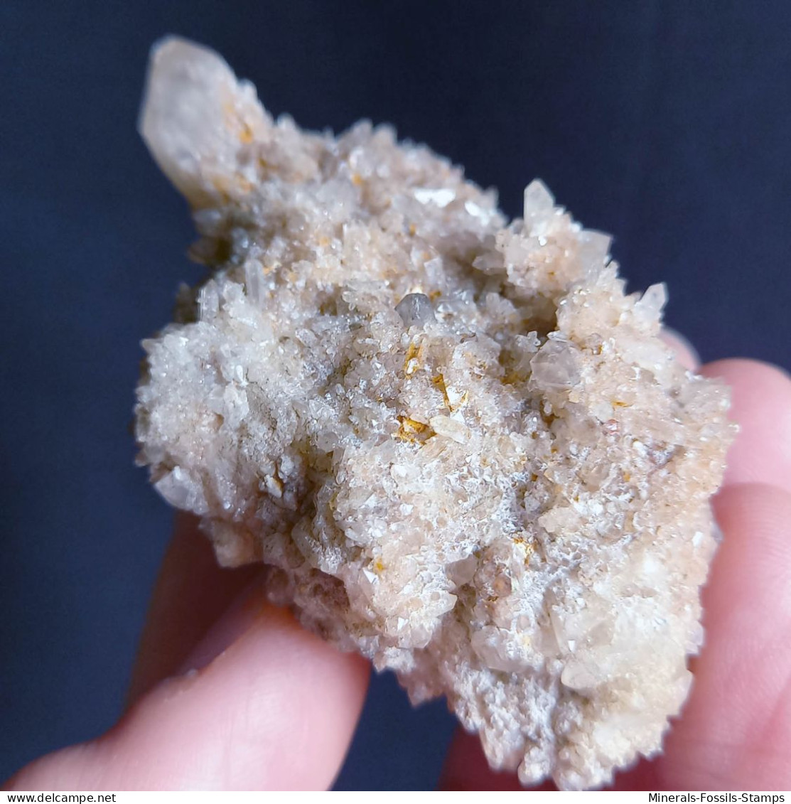 #L43 - Schöne QUARZ Kristall-Mittelgeode (Val D'Aosta, Italien) - Minerali