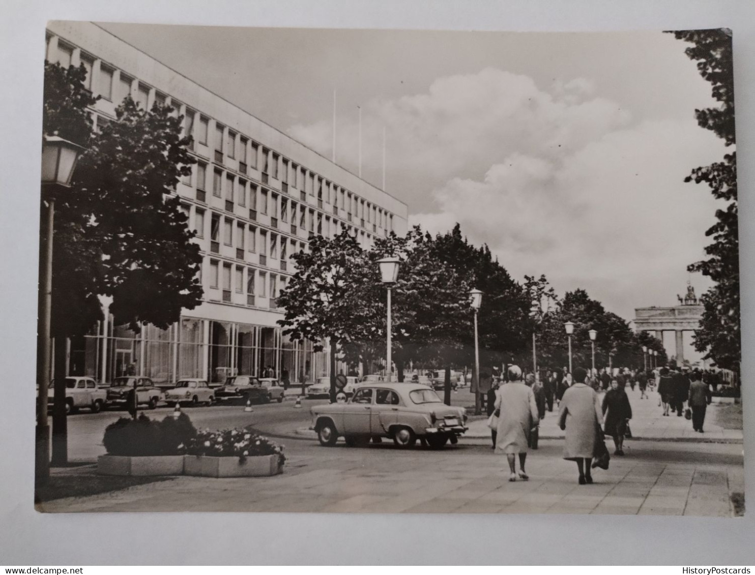 Berlin, Neubauten Unter Den Linden,alte Autos, DDR, 1967 - Mitte