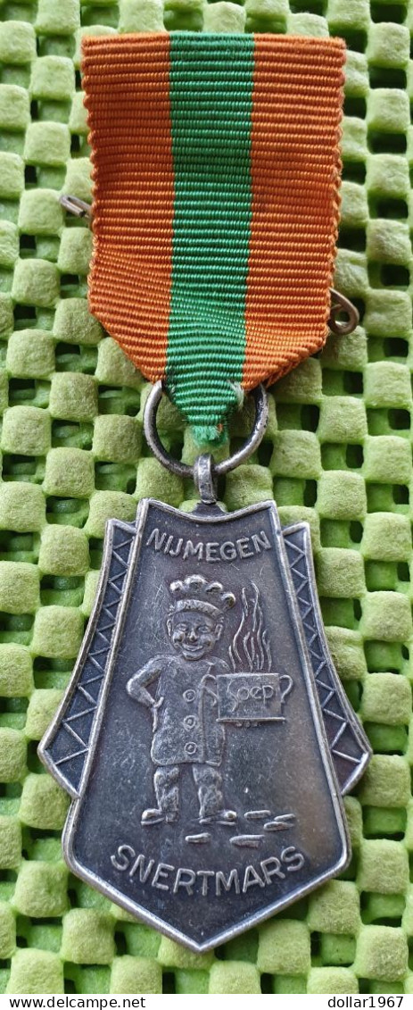 Medaille  : Nijmegen - Snertmars + 1960 -  Original Foto  !!  Medallion  Dutch - Altri & Non Classificati