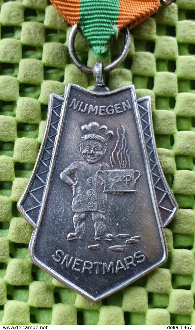 Medaille  : Nijmegen - Snertmars + 1960 -  Original Foto  !!  Medallion  Dutch - Autres & Non Classés