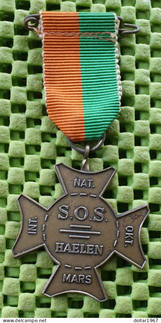 Medaille  : Int. Nat. Okt Mars , S.O.S Haelen 1963.- Limburg -  Original Foto  !!  Medallion  Dutch - Andere & Zonder Classificatie