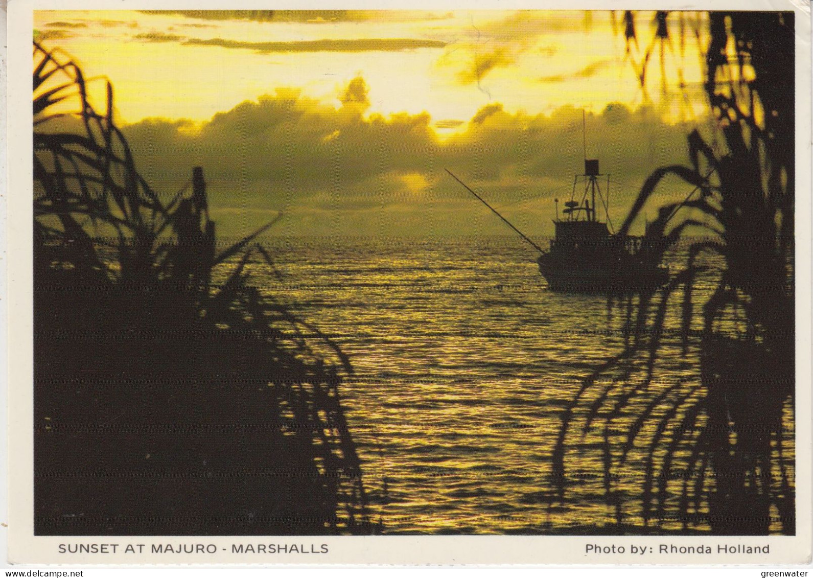 Marshall Islands Postcard Sunset At Majuro Ca Saipan Marshall Islands JAN 30 1976 (ZO222) - Marshallinseln