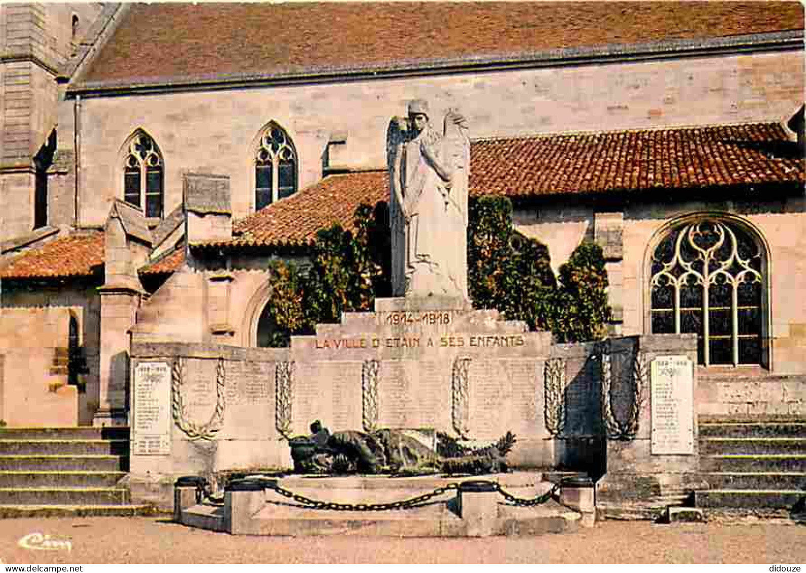 55 - Etain - Le Monument Aux Morts - Carte Neuve - CPM - Voir Scans Recto-Verso - Etain