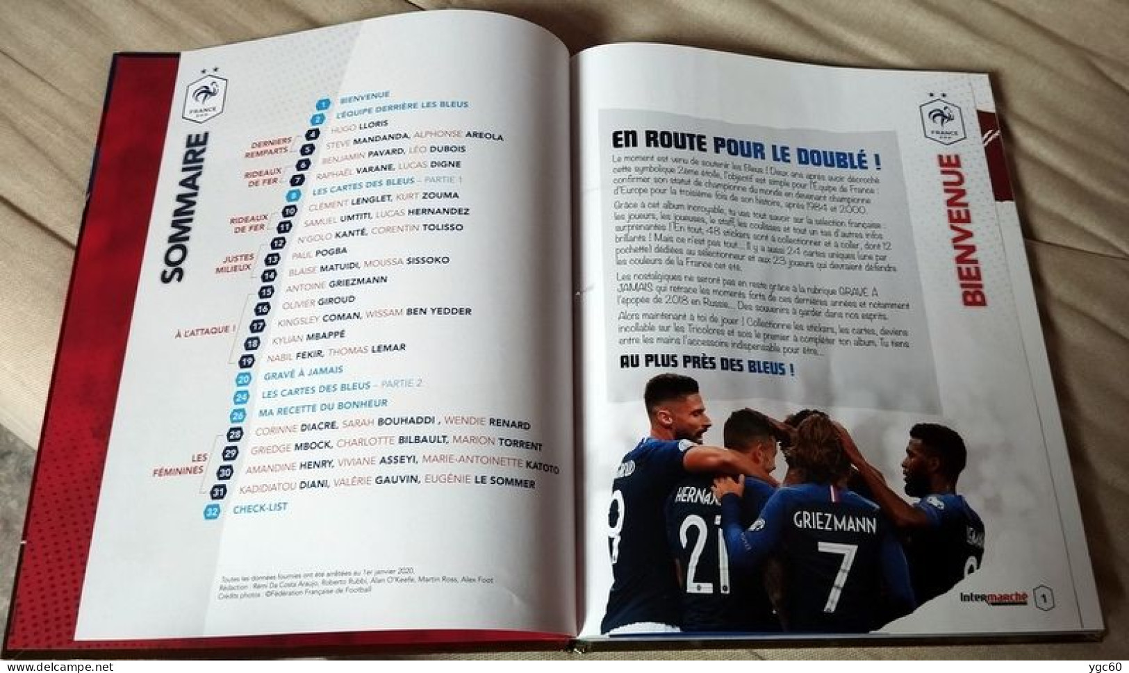 ALBUM FOOT PANINI "AU PLUS PRES DES BLEUS " EURO 2020 - COMPLET - Edition Française