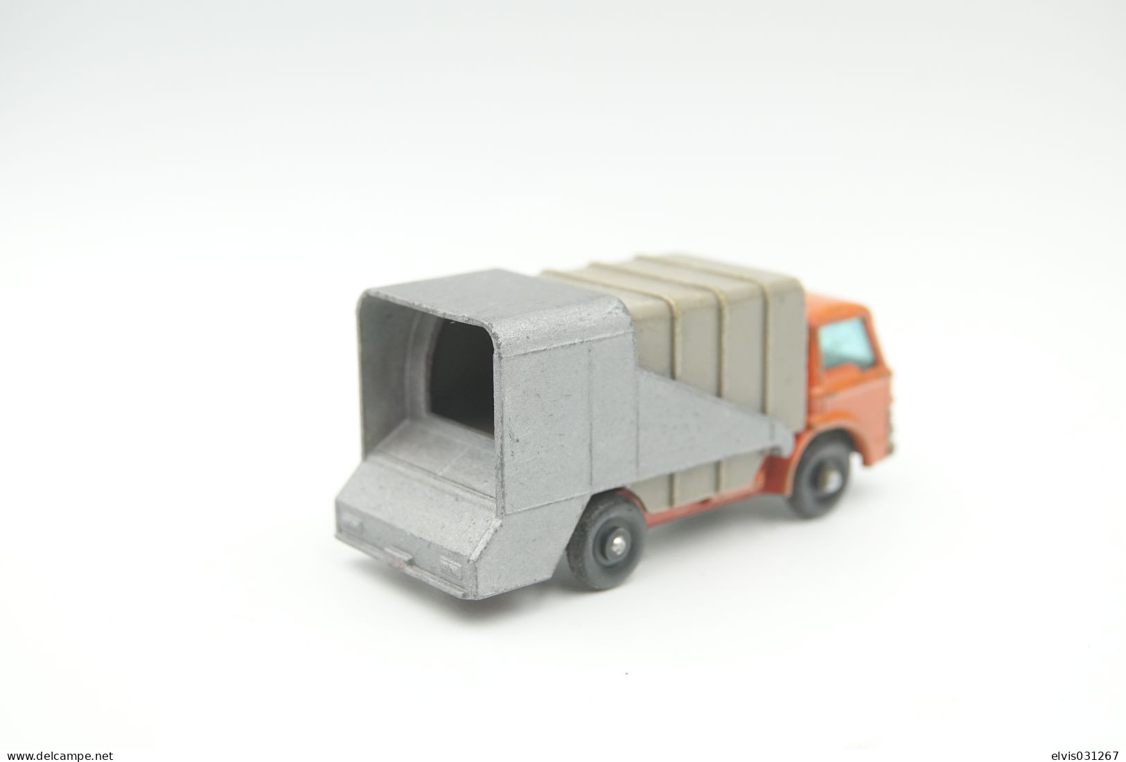 Matchbox Lesney 7C FORD REFUSE TRUCK - Regular Wheels, Issued 1966, Scale : 1/64 - Lesney