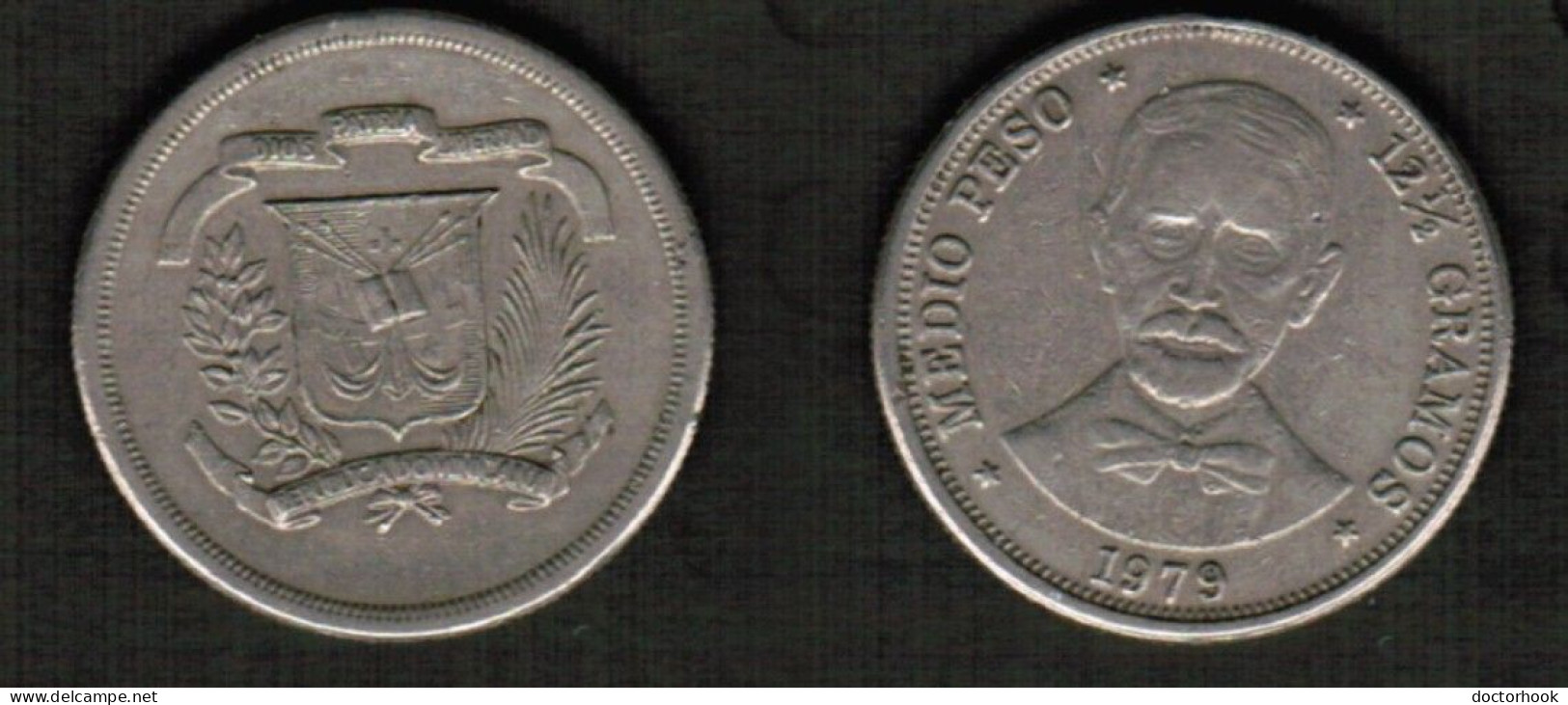 DOMINICAN REPUBLIC    1/2 PESO 1979 (KM # 52) #7758 - Dominicaine