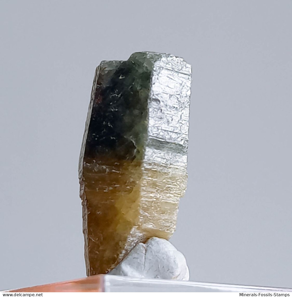 #O60 - Cristal SAPHIR Naturel (Ratnapura, Sri Lanka, Ceylon) - Minerals