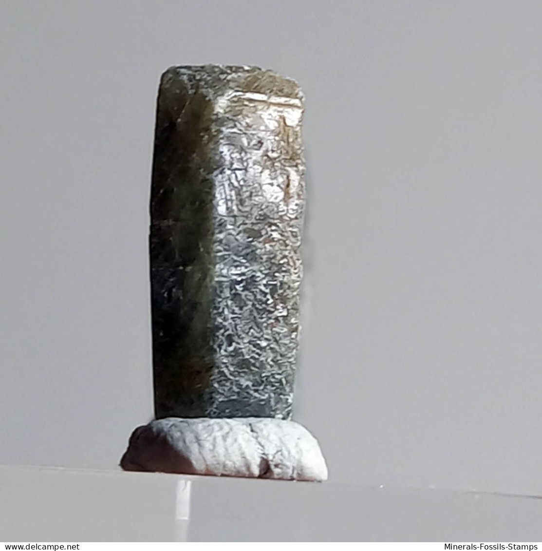 #O61 - Cristal SAPHIR Naturel (Ratnapura, Sri Lanka, Ceylon) - Mineralen