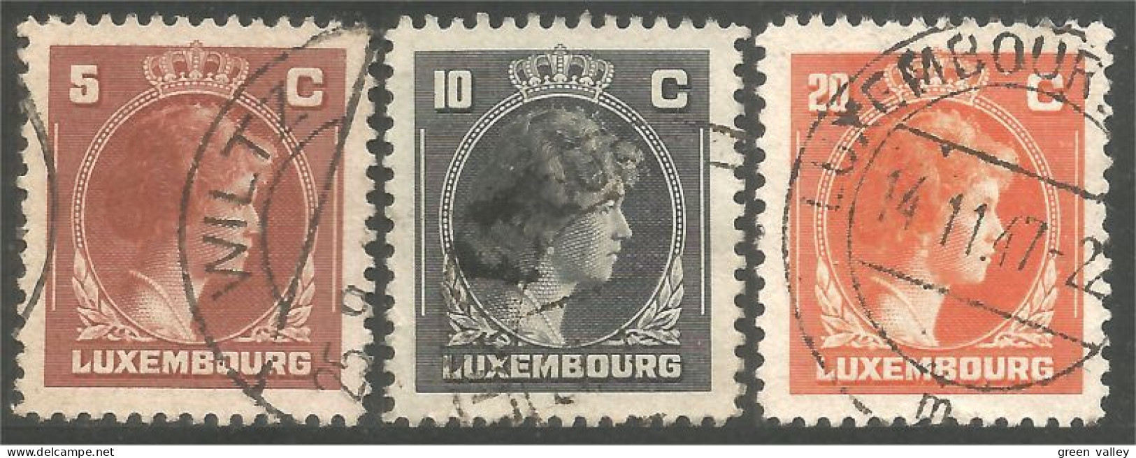 584 Luxembourg 1944 Grand Duchesse Charlotte (LUX-143) - 1944 Charlotte De Profil à Droite