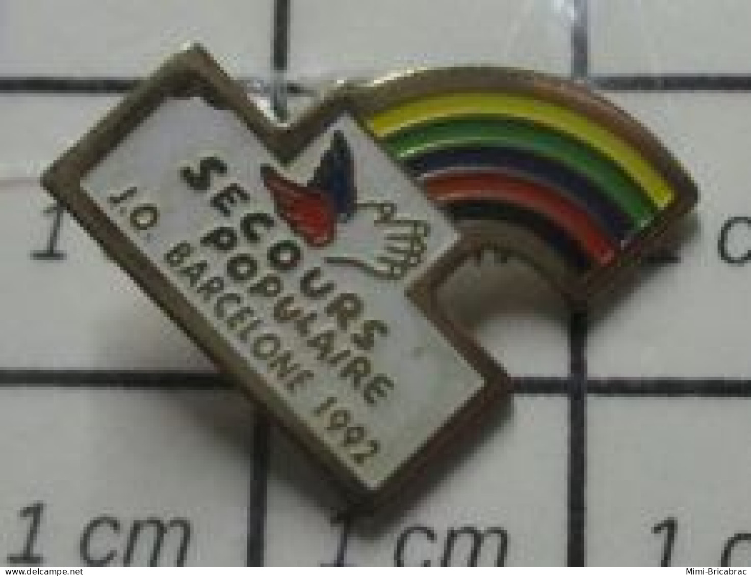 515B Pin's Pins / Beau Et Rare / JEUX OLYMPIQUES / SECOURS POPULAIRE BARCELONA 1992 - Juegos Olímpicos