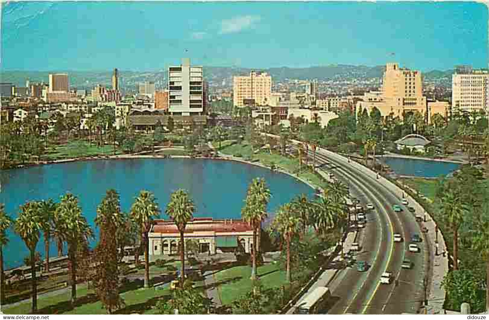 Etats Unis - Los Angeles - Wilshire Boulevard Through General Douglas Mac Arthur Park - CPM - Voir Scans Recto-Verso - Los Angeles