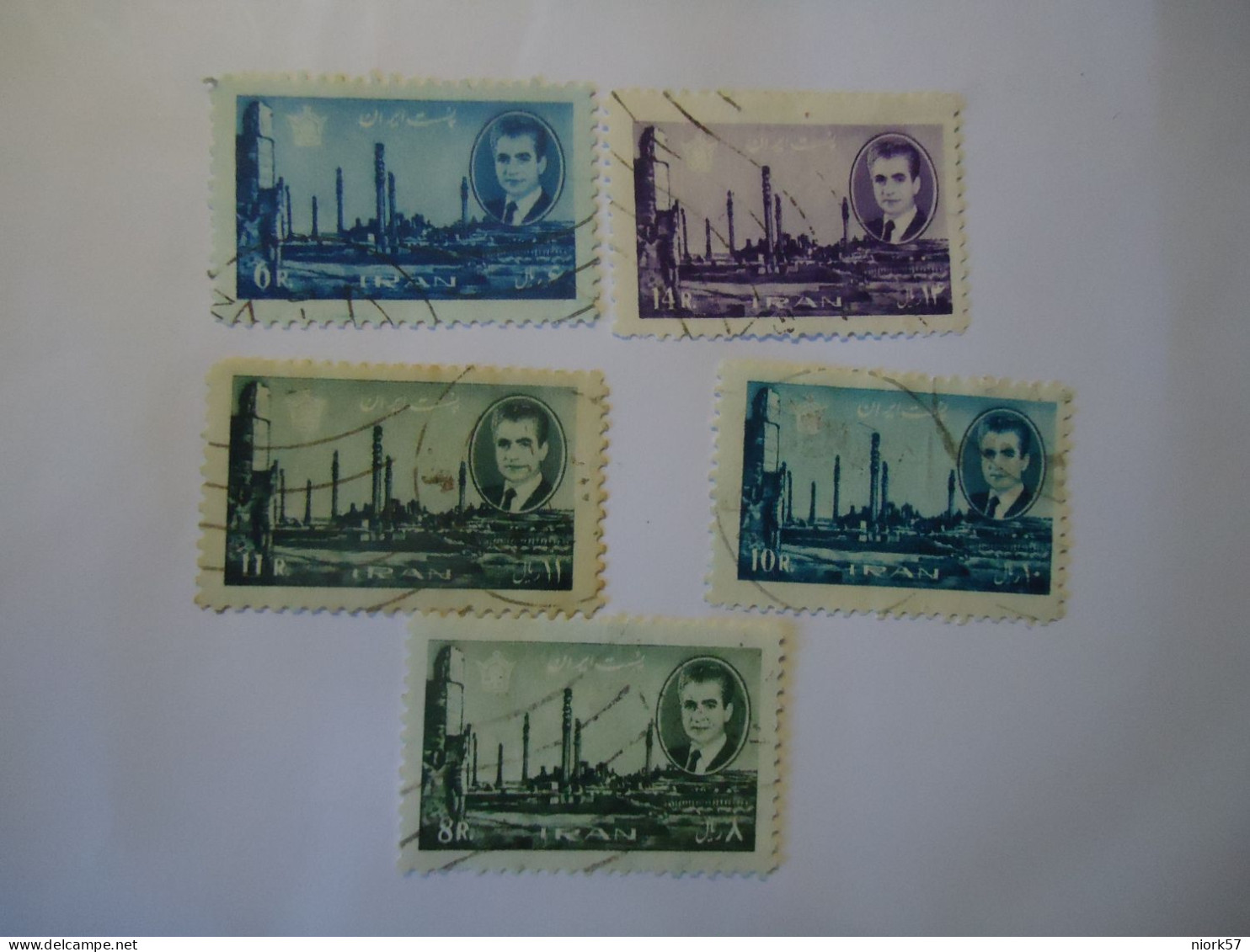 IRAN USED 5 STAMPS MONUMENTS  SULTAN - Iran