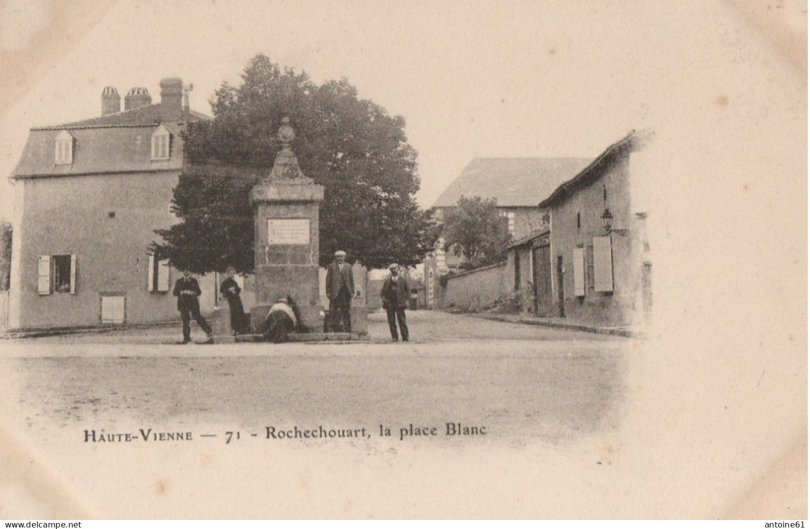 ROCHECHOUART -- La Place Blanc - Chateauponsac