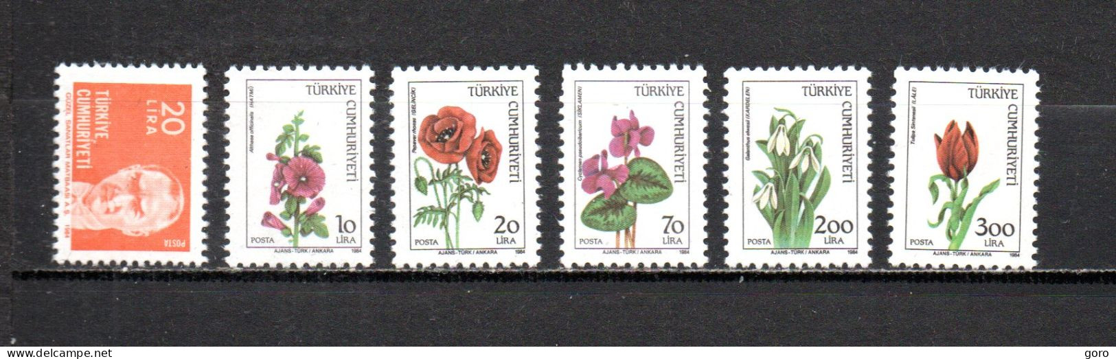 Turquía  1984  .-   Y&T  Nº   2439-2440/2444   ** - Unused Stamps