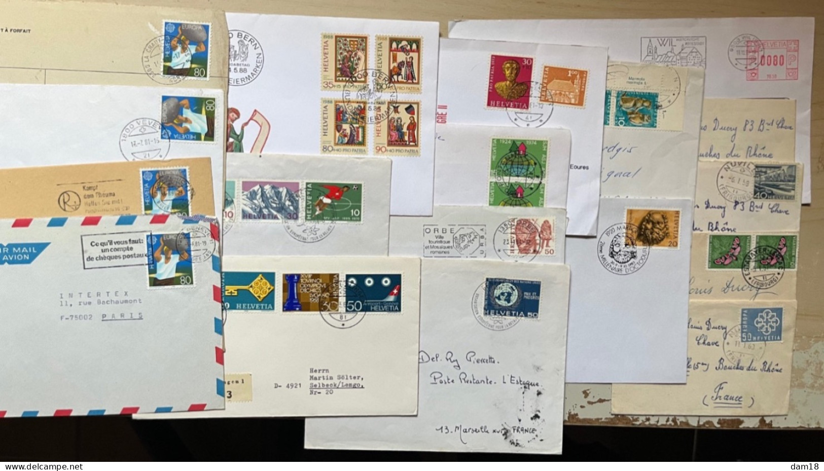 SUISSE LOT DE 18 ENVELOPPES et 2 ENTIERS POSTAUX , AFFRANCHISSEMENTS VARIES VOIR LES 13 PHOTOS