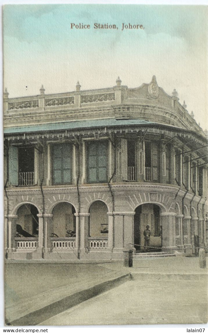 Carte Postale : Malaysia : JOHORE : Police Station, Policeman - Malesia