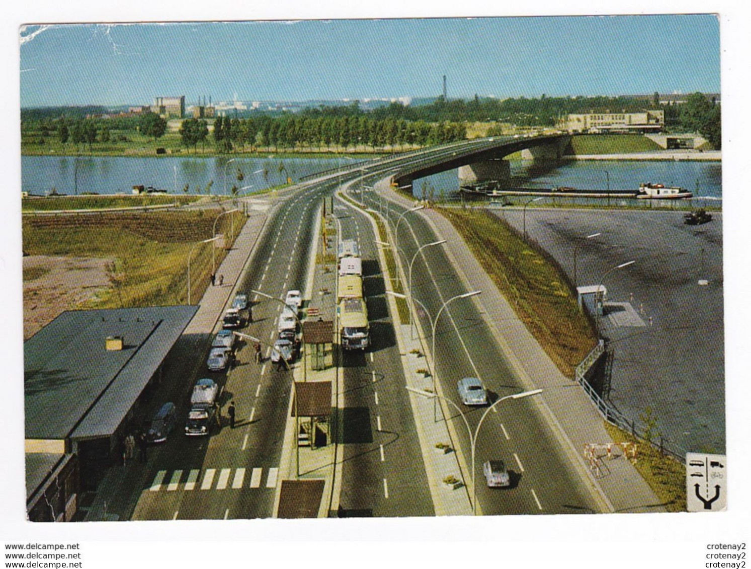 Europa Brücke Kehl Strasbourg En 1967 VOIR ZOOM VESPA 400 BUS VW Combi Citroën DS 2CV Simca Ariane Belle Péniche - Kehl