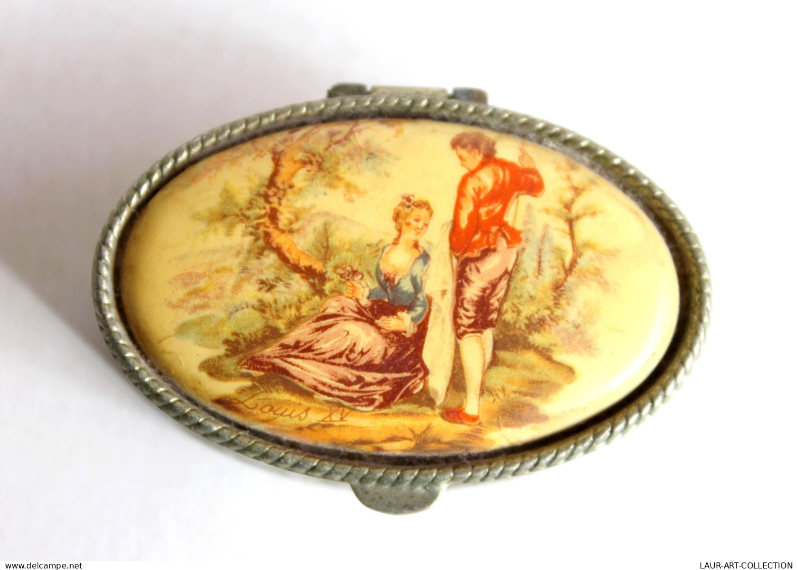 PILULIER BOITE En METAL & PORCELAINE SCENE GALANTE ROMANTIQUE COUPLE, PEINT MAIN, XIXe, ART DECORATIF FRANCAIS (0603.6b) - Koffer