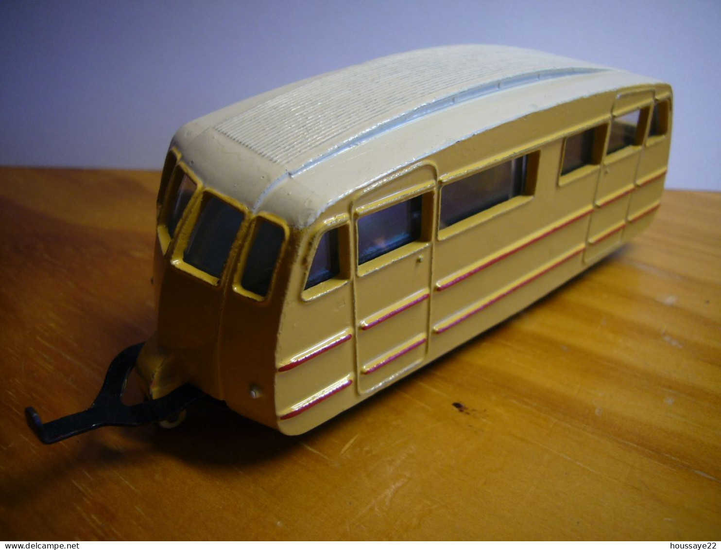 Dinky Toys - Caravane (2ème Version Toit Strié) 811 - Dinky