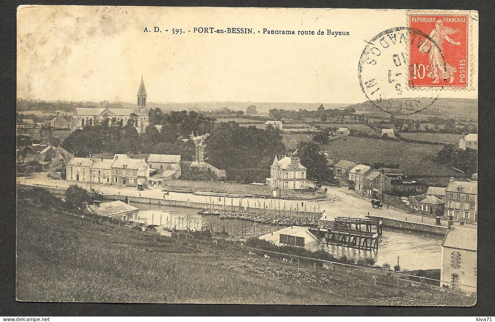 PORT EN BESSIN " Panorama Route De Bayeux  "   1910  Animé - Port-en-Bessin-Huppain