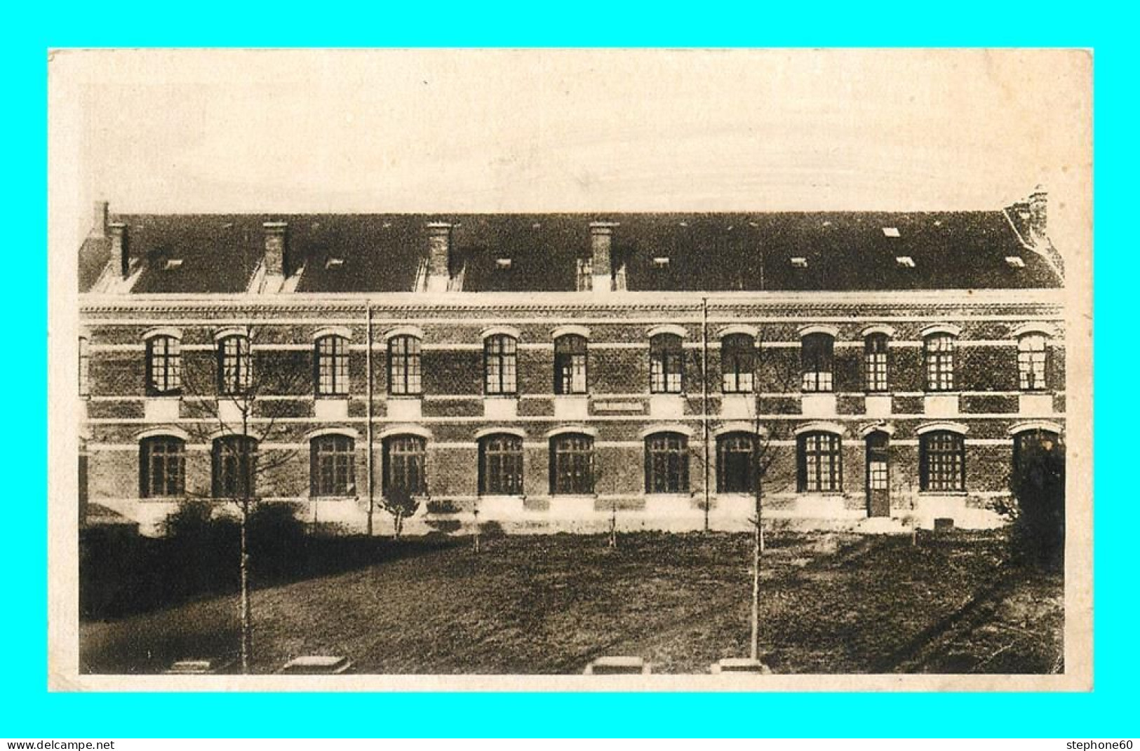 A930 / 239 80 - VILLERS BRETONNEUX Ecole Des Filles - Villers Bretonneux