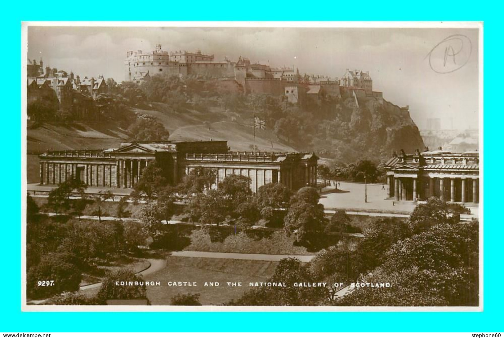 A936 / 693 Edinburgh Castle And The National Gallery Of Scotland - Midlothian/ Edinburgh