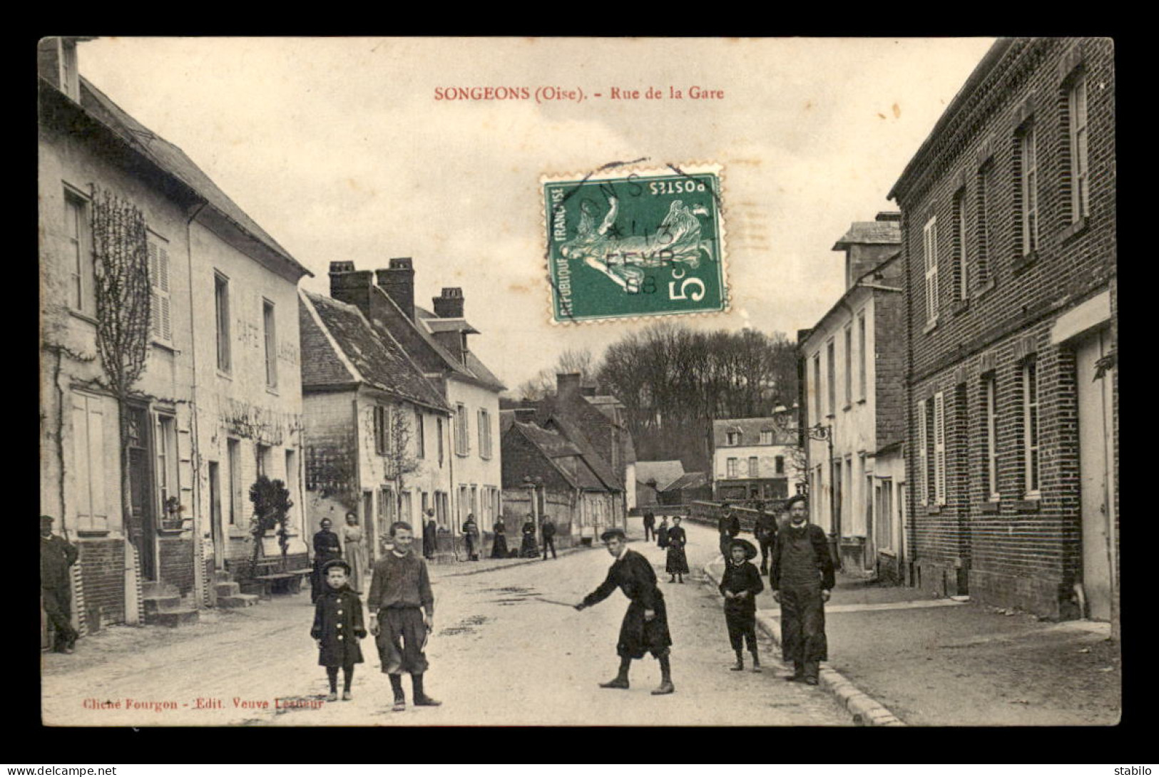 60 - SONGEONS - RUE DE LA GARE - Songeons