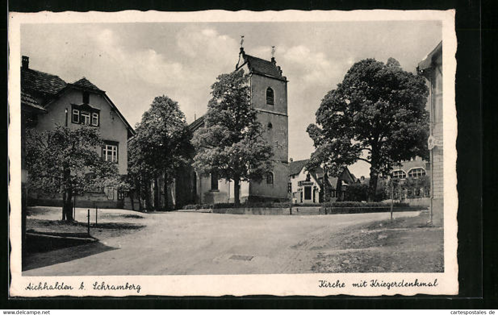AK Aichhalden /Schramberg, Kirche Mit Kriegerdenkmal  - Schramberg