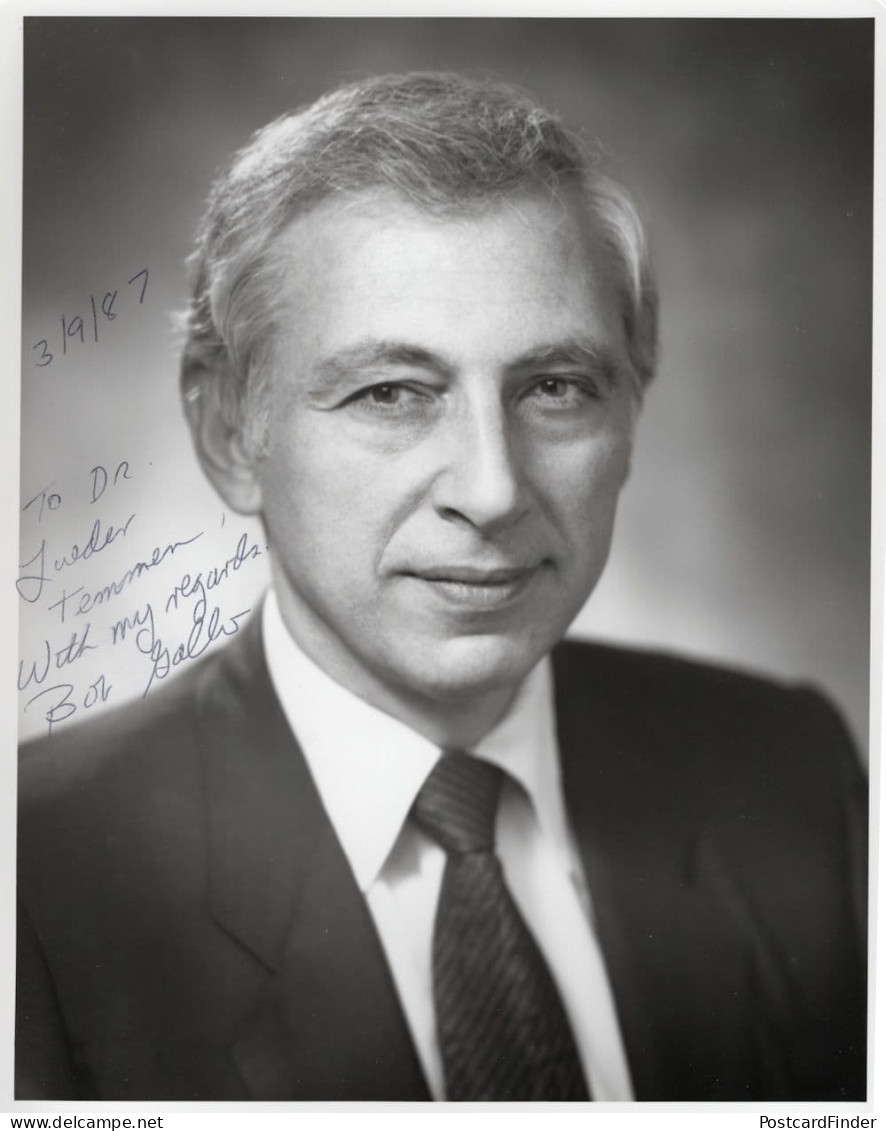 Robert Gallo AIDS HIV Immunity Scientist GIANT 10x8 Hand Signed Photo - Inventors & Scientists