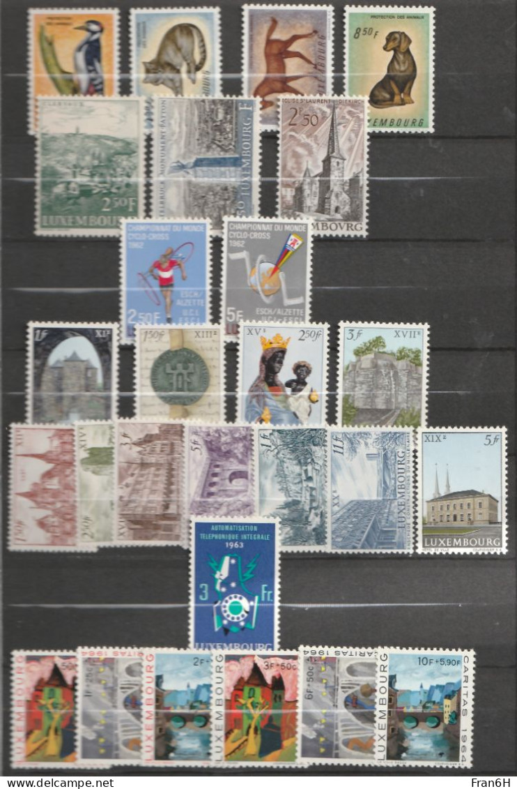 173 Timbres + 8 Blocs Neufs ** - MNH - Collections