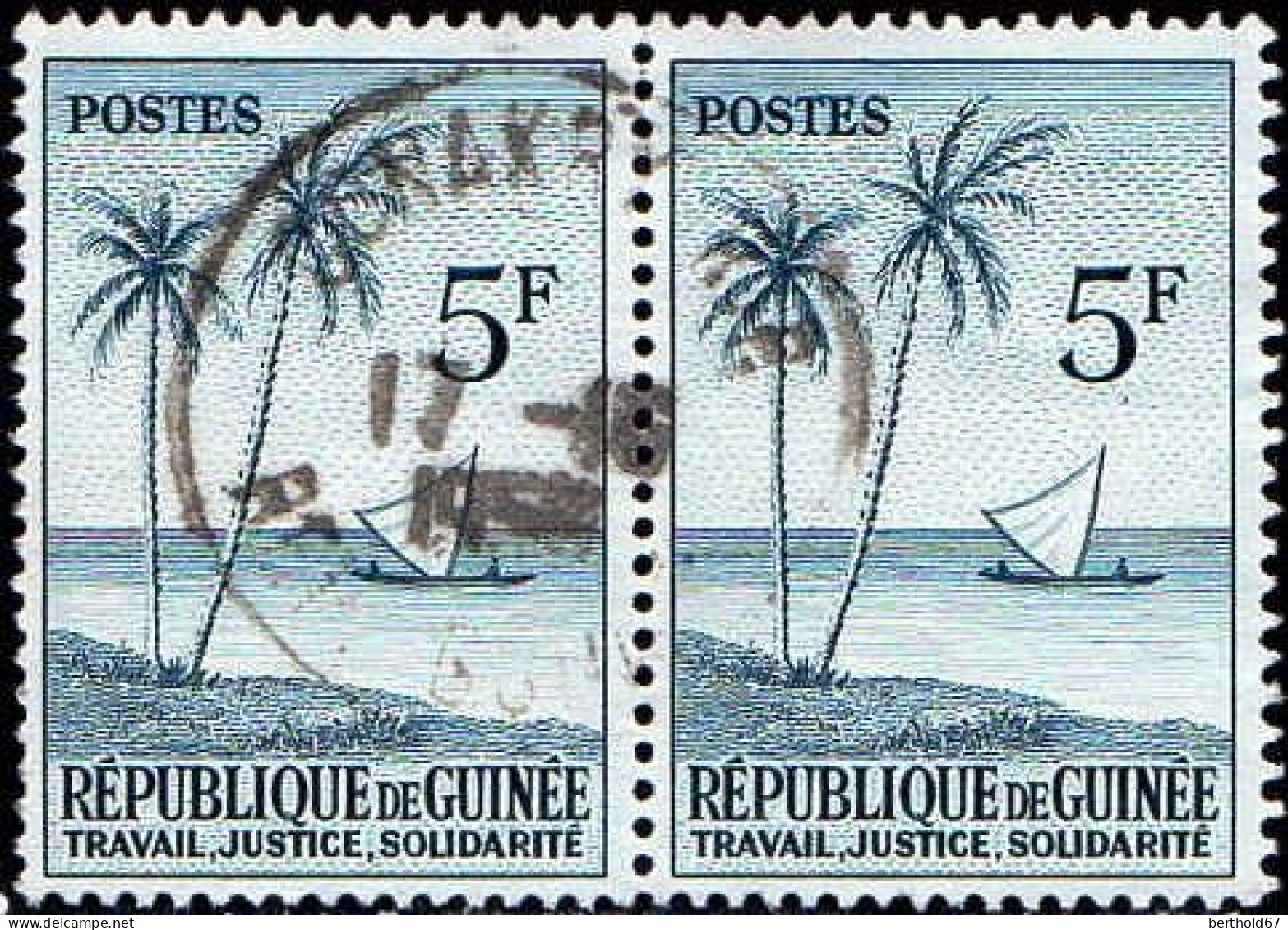 Guinée (Rep) Poste Obl Yv:  11 Mi:11 Travail Justice Solidarité Voilier Paire (Beau Cachet Rond) - Guinée (1958-...)