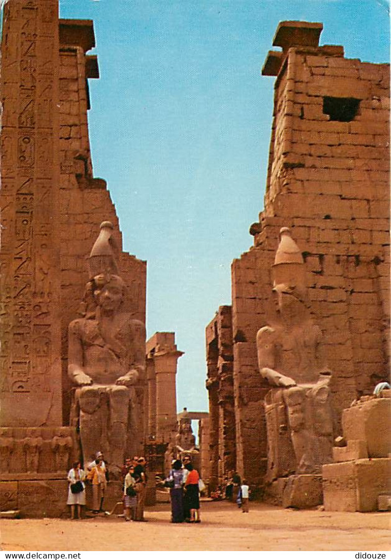 Egypte - Louxor - Luxor - The Temple Of Luxor - Voir Timbre - CPM - Voir Scans Recto-Verso - Luxor