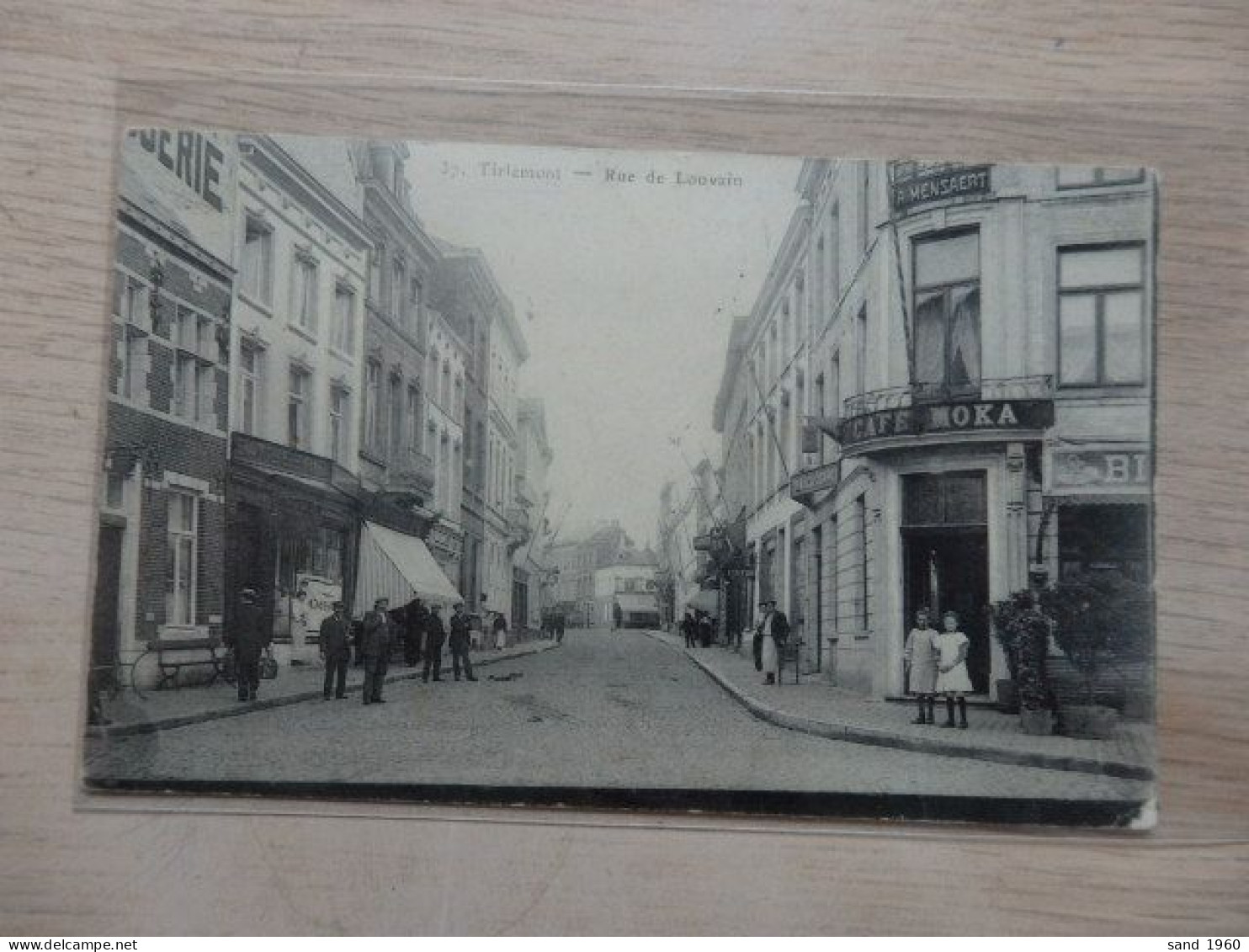 Tirlemont / Tienen - N°37 - Rue De Louvain - Ph: Bertels - Circulé - PLI, Voir Dos - 2 Scans - Tienen